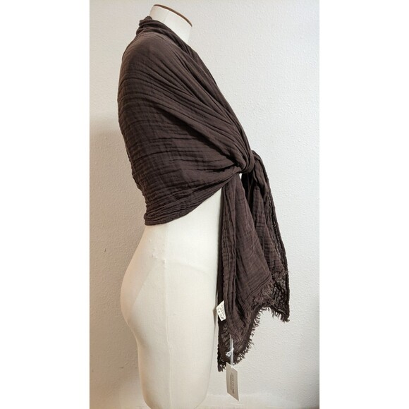 NWT~LAUDE the Label Bubble Gauze Scarf in Carob Chocolate Brown Wrap NEW! - Picture 7 of 15